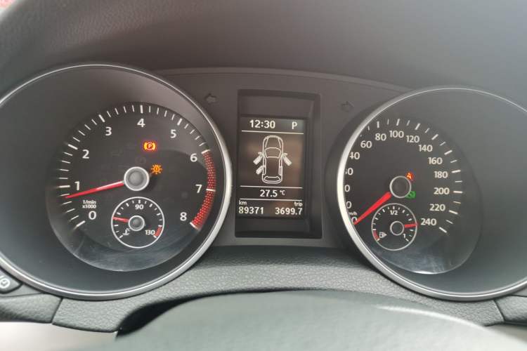 Used Volkswagen Golf 2012 1.4TSI Automatic Luxury Edition Instrument Cluster
