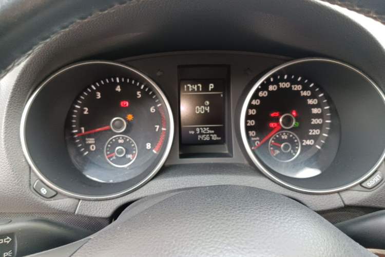 Used Volkswagen Golf 2012 1.6L Automatic Comfort Model Instrument Cluster
