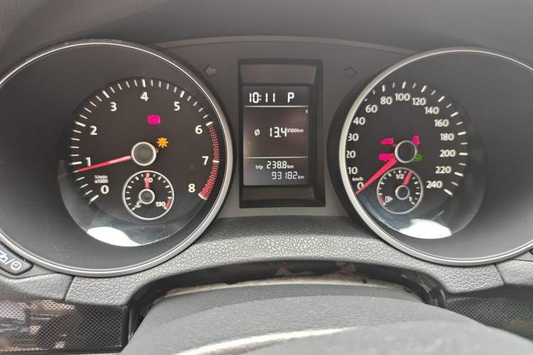 Used Volkswagen Golf 2012 1.6L Automatic Comfort Model Instrument Cluster