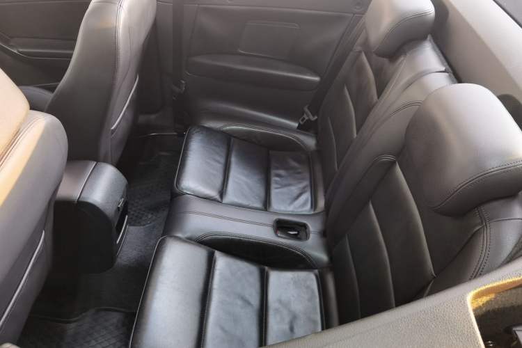 Used Volkswagen Golf 2012 1.4TSI Comfort Convertible Edition Interior 1
