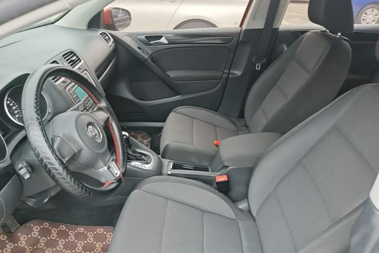 Used Volkswagen Golf 2012 1.6L Automatic Comfort Model Left Front Seat
