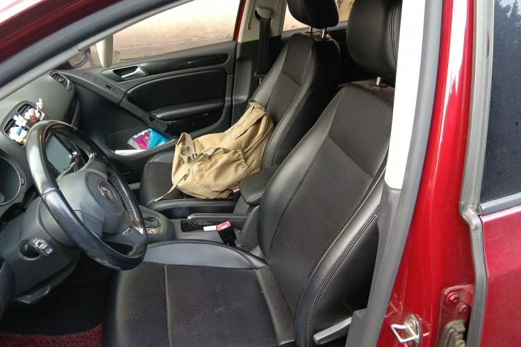 Used Volkswagen Golf 2012 1.6L Automatic Comfort Model Left Front Seat