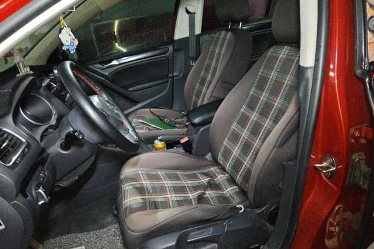 Used Volkswagen Golf 2012 1.6 Manual Comfort Edition Left Front Seat