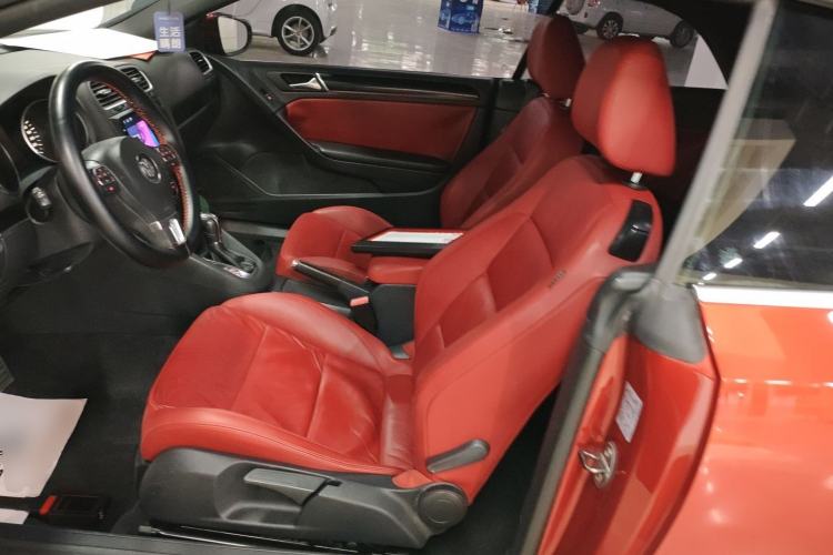 Used Volkswagen Golf 2012 1.4TSI Luxury Convertible Edition Left Front Seat