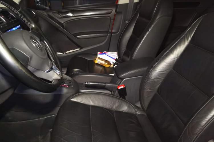 Used Volkswagen Golf 2012 1.4 TSI Automatic Comfort Edition Left Front Seat