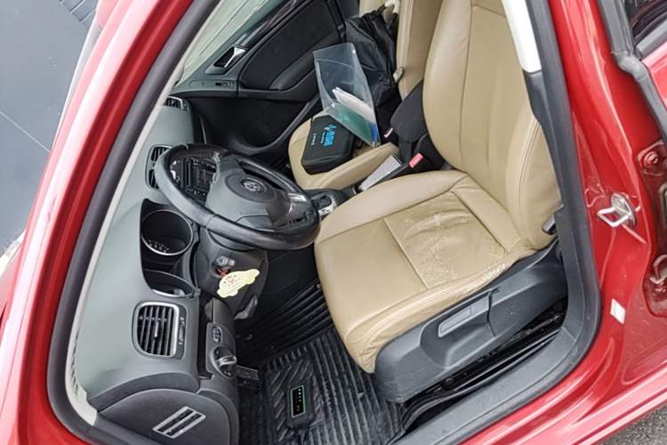 Used Volkswagen Golf 2012 1.6L Automatic Comfort Model Left Front Seat