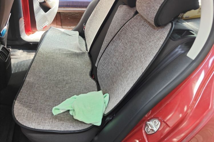 Used Volkswagen Golf 2012 1.6L Automatic Fashion Model Left Rear Seat
