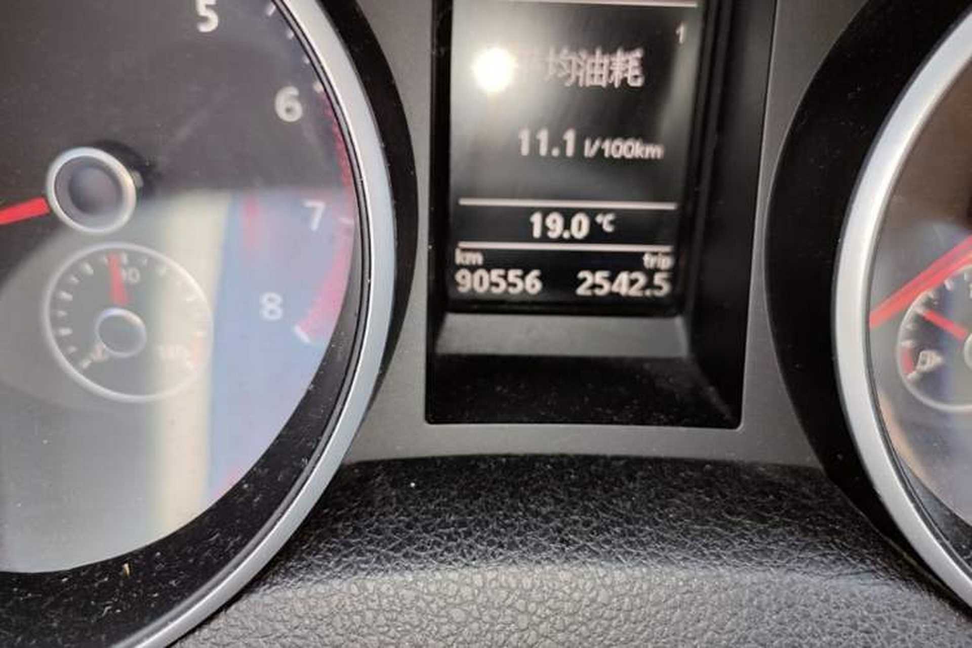 Used Volkswagen Golf 2012 1.4TSI Automatic Luxury Edition Odometer Close Up