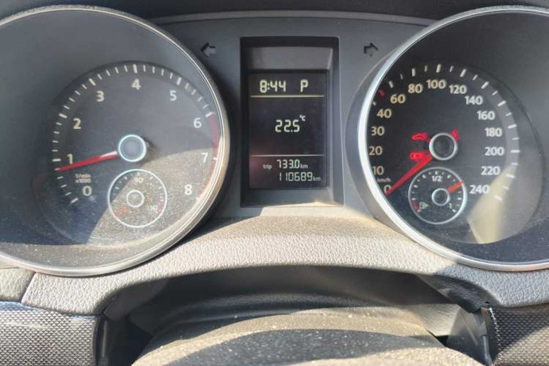 Used Volkswagen Golf 2012 1.4 TSI Automatic Comfort Edition Odometer Close Up