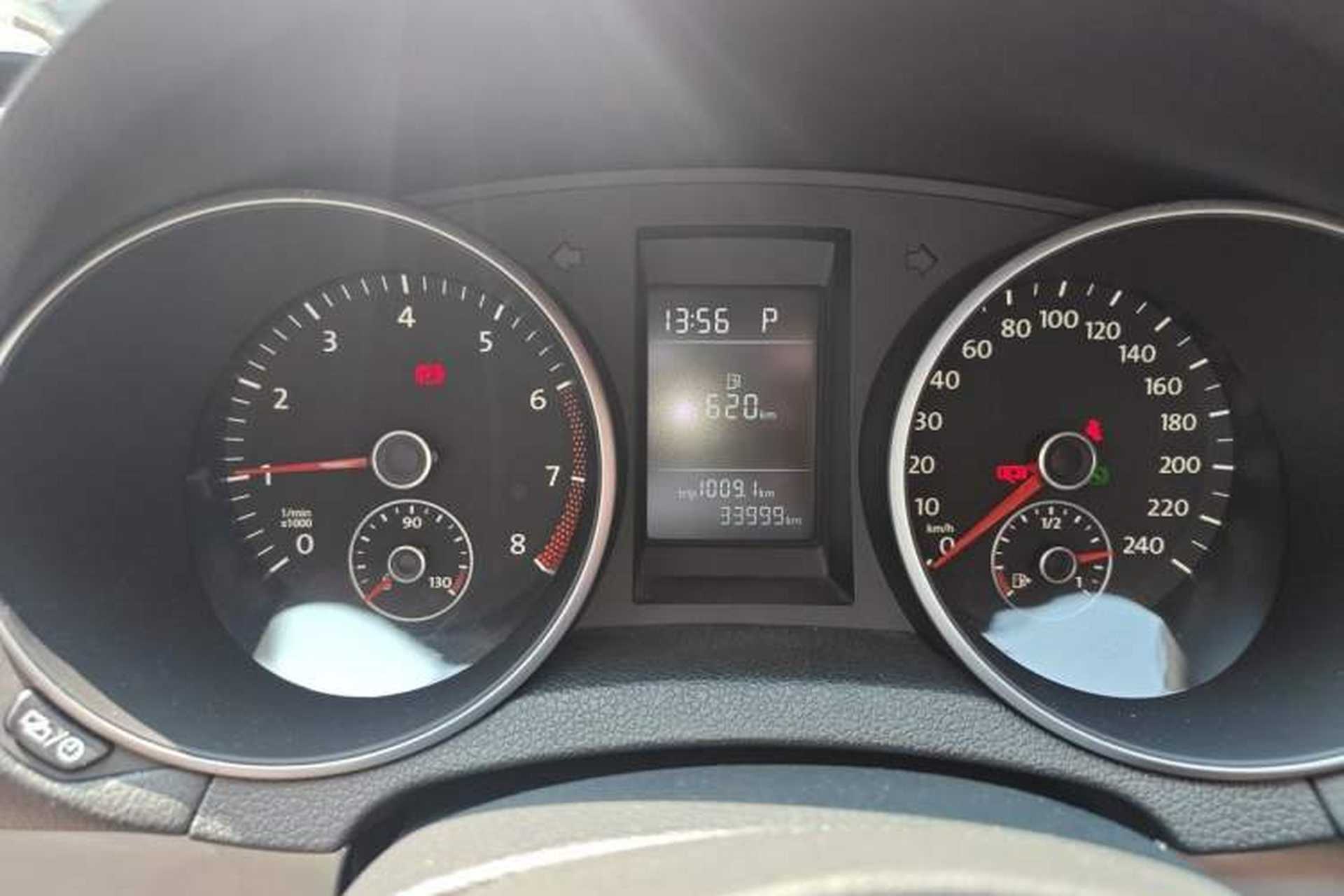 Used Volkswagen Golf 2012 1.6L Automatic Fashion Model Odometer Close Up