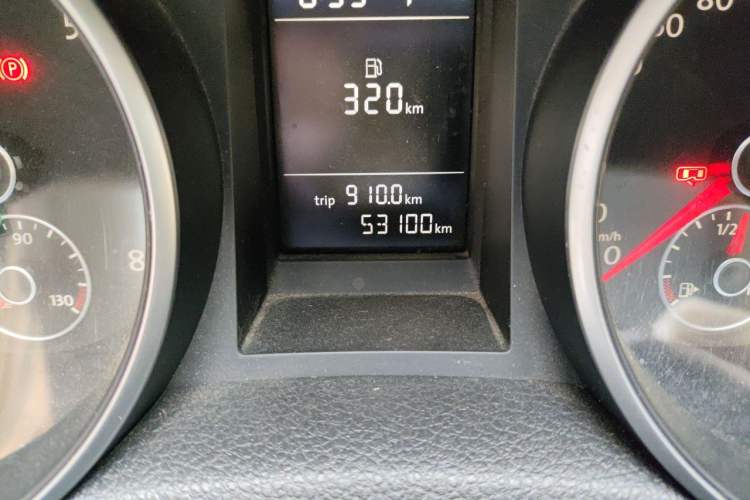 Used Volkswagen Golf 2012 1.6L Automatic Comfort Model Odometer Close Up
