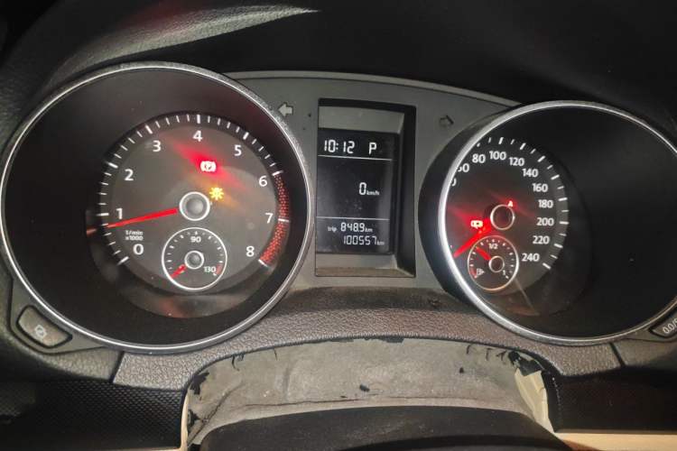 Used Volkswagen Golf 2012 1.4 TSI Automatic Comfort Edition Odometer Close Up