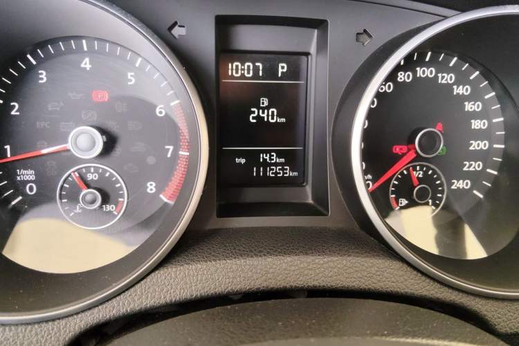 Used Volkswagen Golf 2012 1.6L Automatic Comfort Model Odometer Close Up