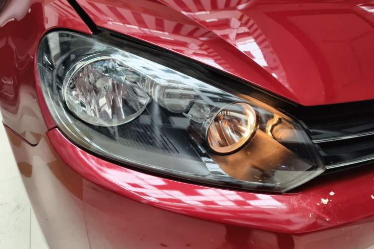 Used Volkswagen Golf 2012 1.6L Automatic Comfort Model Right Front Headlight