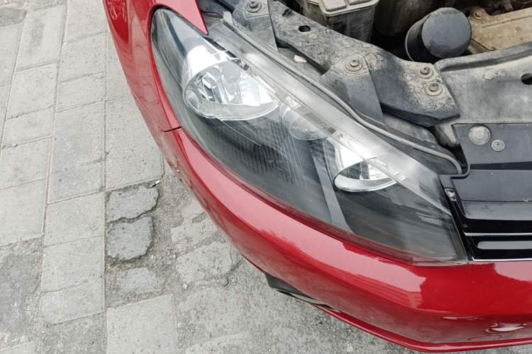 Used Volkswagen Golf 2012 1.6L Automatic Comfort Model Right Front Headlight