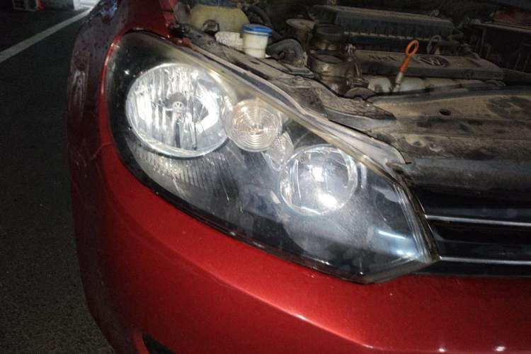 Used Volkswagen Golf 2012 1.6 Manual Comfort Edition Right Front Headlight