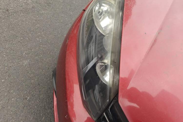Used Volkswagen Golf 2012 1.6L Automatic Comfort Model Right Front Headlight