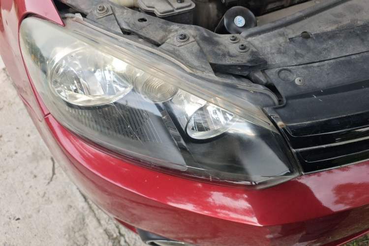 Used Volkswagen Golf 2012 1.6L Automatic Comfort Model Right Front Headlight