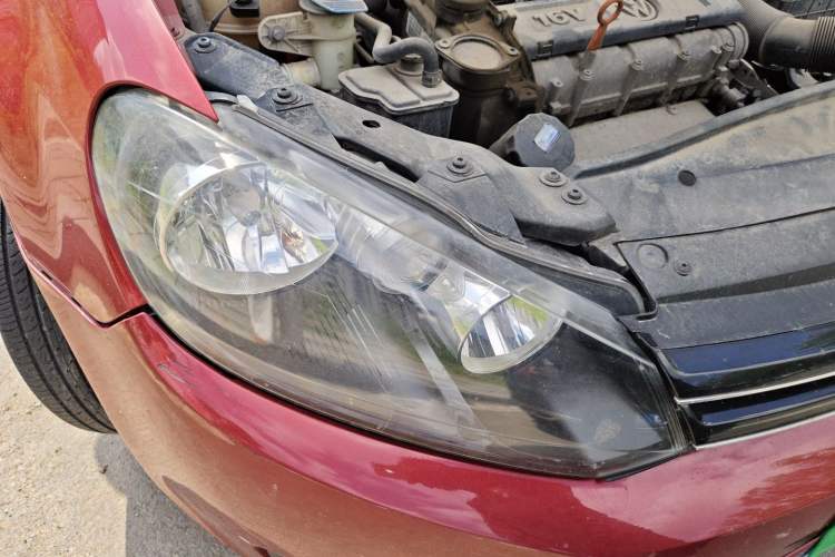 Used Volkswagen Golf 2012 1.6L Automatic Fashion Model Right Front Headlight