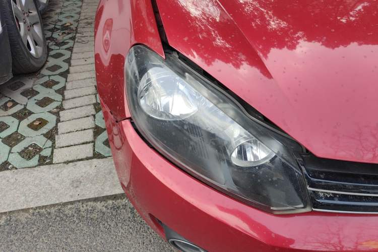 Used Volkswagen Golf 2012 1.6 Manual Comfort Edition Right Front Headlight
