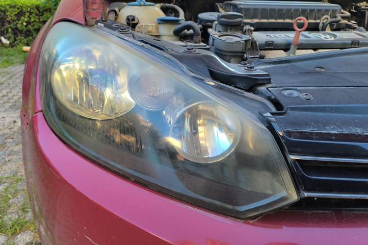 Used Volkswagen Golf 2012 1.6L Automatic Comfort Model Right Front Headlight