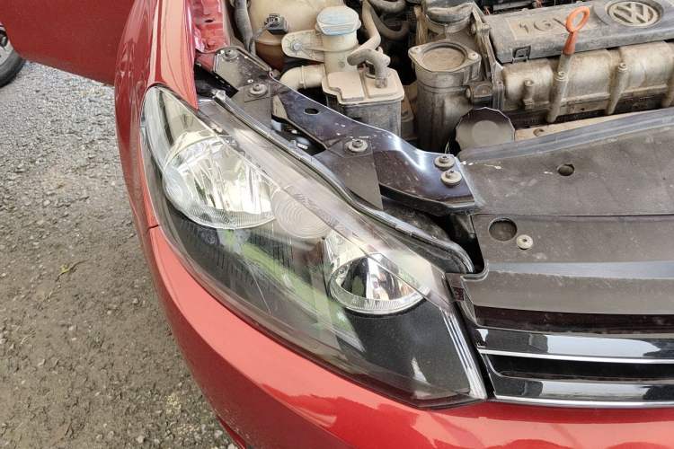Used Volkswagen Golf 2012 1.6L Automatic Comfort Model Right Front Headlight