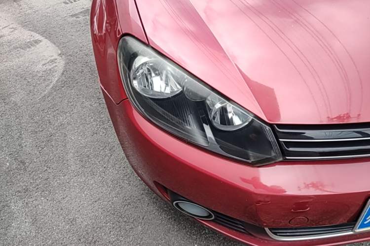 Used Volkswagen Golf 2012 1.6L Automatic Comfort Model Right Front Headlight