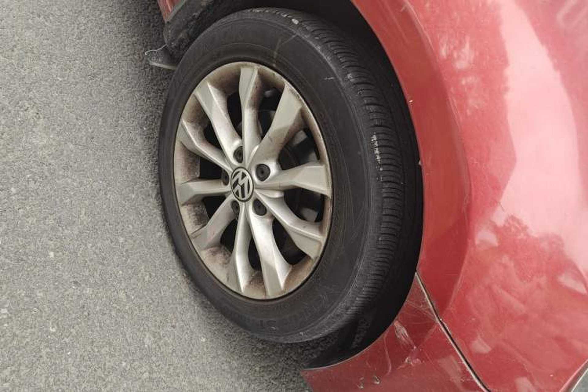 Used Volkswagen Golf 2012 1.6L Automatic Comfort Model Right Front Wheel Hub