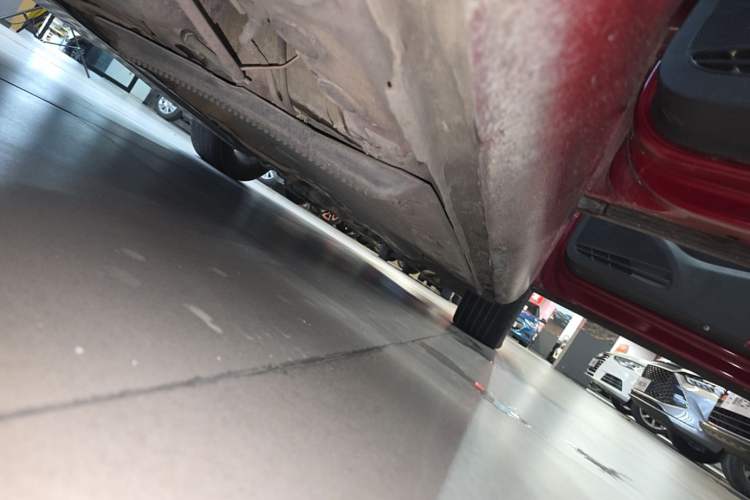 Used Volkswagen Golf 2012 1.6L Automatic Comfort Model Right Side Sill