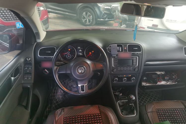 Used Volkswagen Golf 2012 1.6 Manual Comfort Edition Steering Wheel
