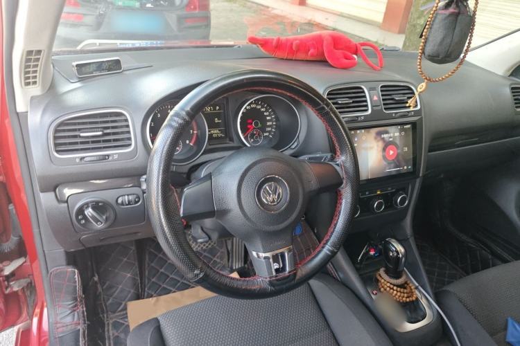 Used Volkswagen Golf 2012 1.6L Automatic Comfort Model Steering Wheel