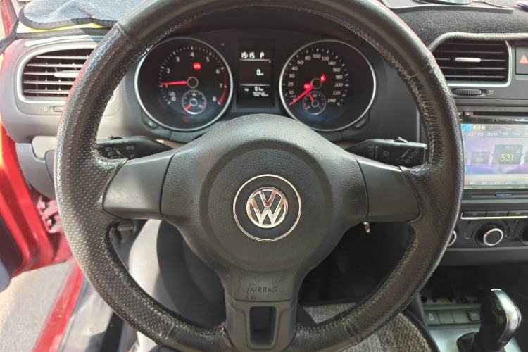 Used Volkswagen Golf 2012 1.6L Automatic Fashion Model Steering Wheel