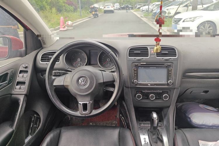 Used Volkswagen Golf 2012 1.6L Automatic Comfort Model Steering Wheel