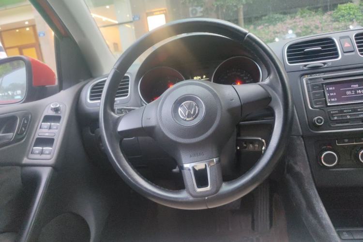 Used Volkswagen Golf 2012 1.6L Automatic Comfort Model Steering Wheel