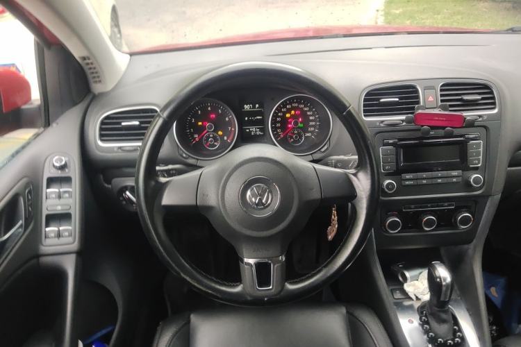 Used Volkswagen Golf 2012 1.6L Automatic Comfort Model Steering Wheel