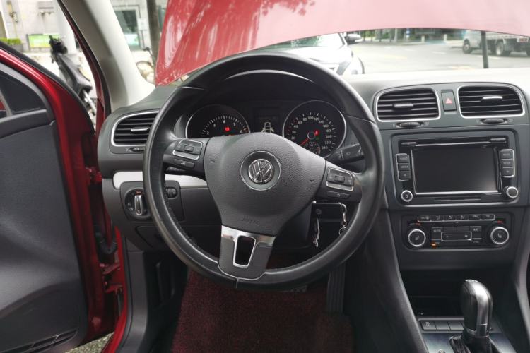 Used Volkswagen Golf 2012 1.4TSI Automatic Luxury Edition Steering Wheel