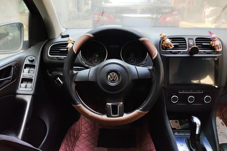 Used Volkswagen Golf 2012 1.6L Automatic Comfort Model Steering Wheel