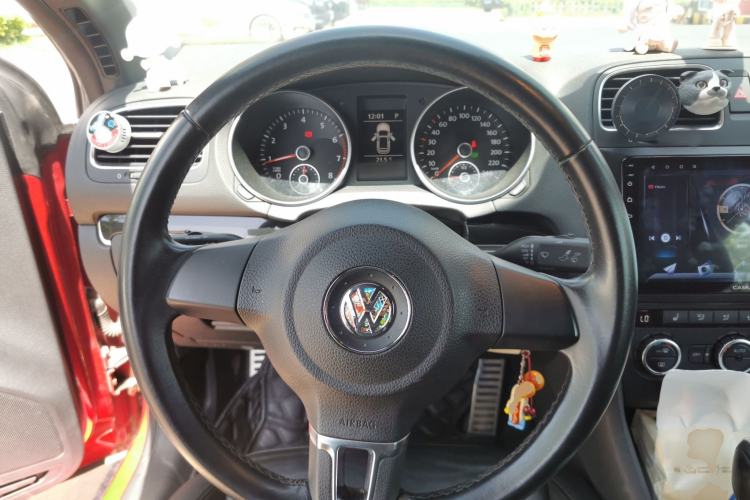 Used Volkswagen Golf 2012 1.4TSI Comfort Convertible Edition Steering Wheel
