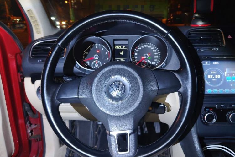 Used Volkswagen Golf 2012 1.4 TSI Automatic Comfort Edition Steering Wheel