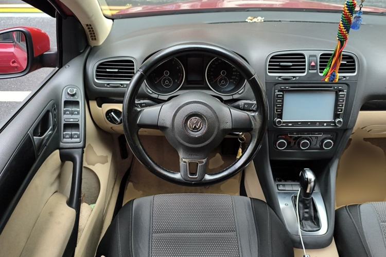 Used Volkswagen Golf 2012 1.6L Automatic Comfort Model Steering Wheel
