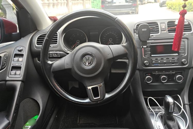 Used Volkswagen Golf 2012 1.6L Automatic Comfort Model Steering Wheel
