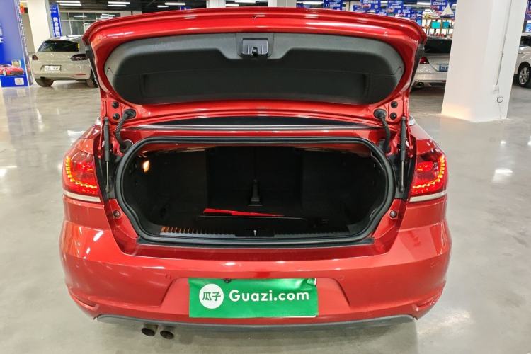 Used Volkswagen Golf 2012 1.4TSI Luxury Convertible Edition Trunk