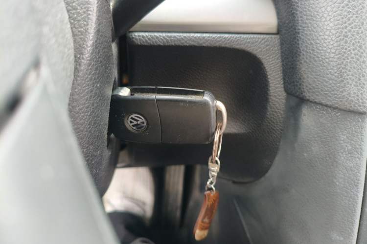 Used Volkswagen Golf 2012 1.6 Manual Fashion Edition Vehicle Key