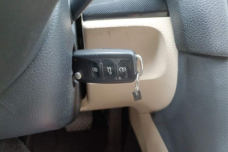 Used Volkswagen Golf 2012 1.6L Automatic Comfort Model Vehicle Key