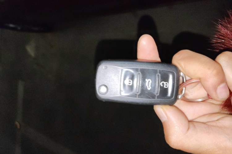 Used Volkswagen Golf 2012 1.6L Automatic Comfort Model Vehicle Key