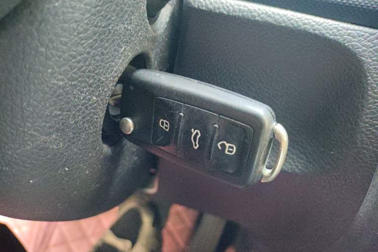 Used Volkswagen Golf 2012 1.6L Automatic Comfort Model Vehicle Key