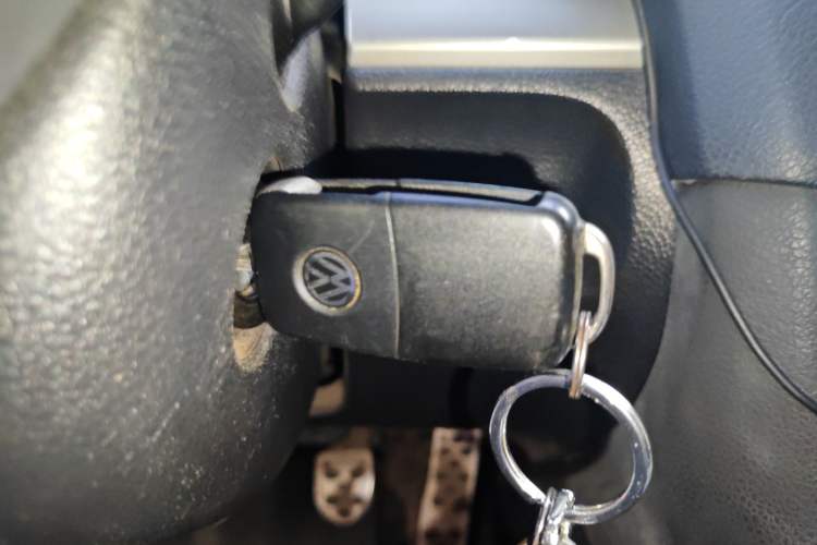 Used Volkswagen Golf 2012 1.6 Manual Fashion Edition Vehicle Key