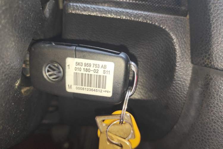 Used Volkswagen Golf 2012 1.6 Manual Comfort Edition Vehicle Key