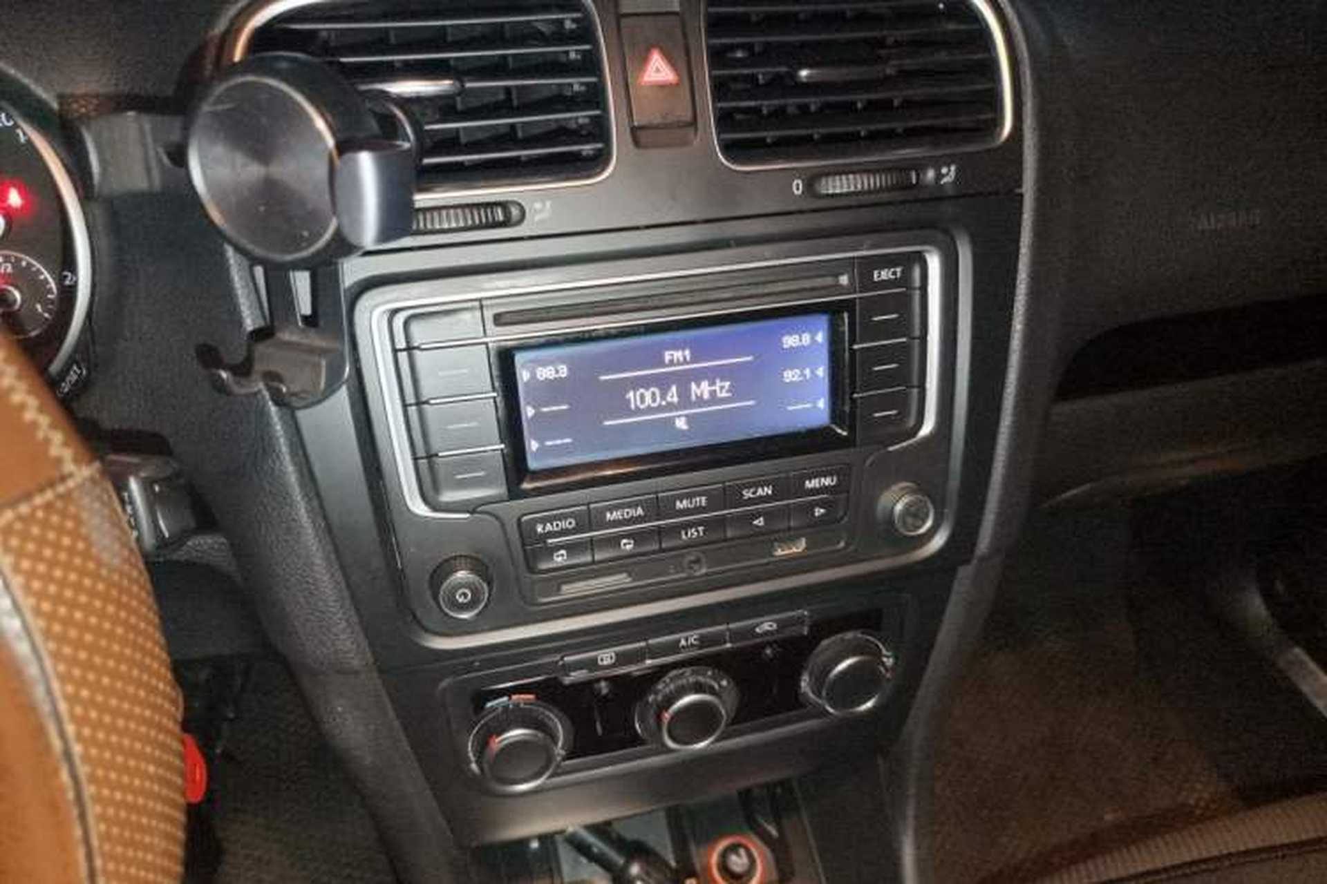 Used Volkswagen Golf 2012 1.4 TSI Automatic Comfort Edition Audio And AC Panel