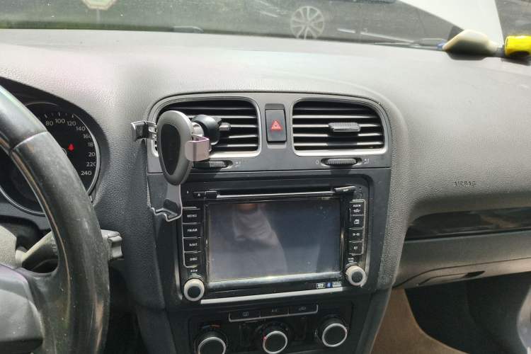 Used Volkswagen Golf 2012 1.4 TSI Manual Comfort Edition Audio And AC Panel